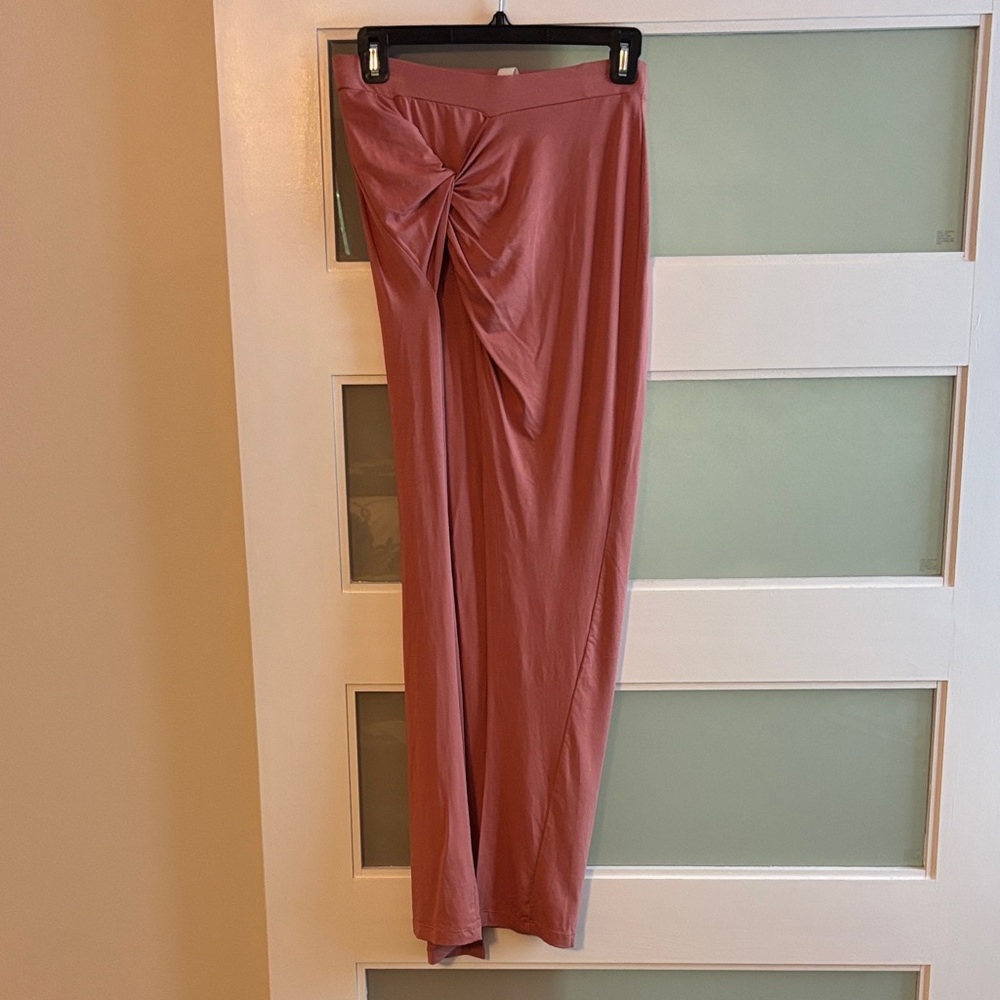 Women’s Twist-Front Maxi Skirt in Dusty Rose